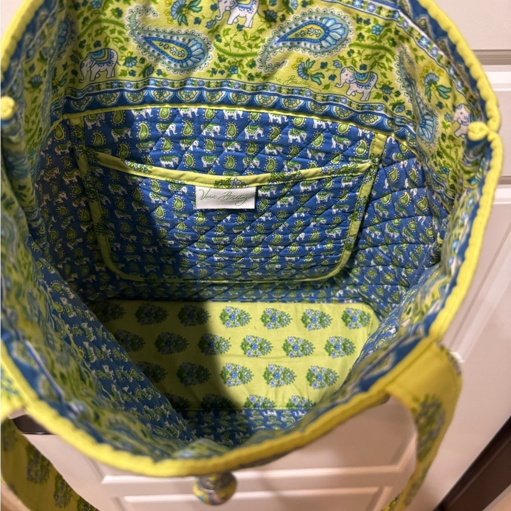 Quilted Paisley Tote Bag| Vera Bradley| Retired Elephant Paisley - Picture 3 of 3